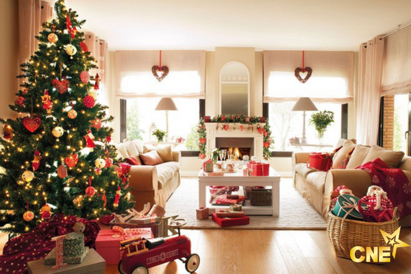 Cây thông noel giả có thể tái sử dụng nhiều lần